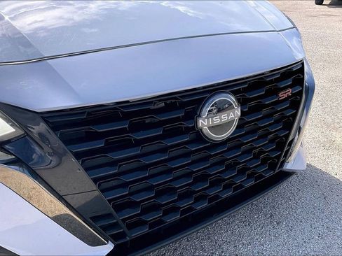 Used 2023 Nissan Altima 2.5 SR FWD image 34