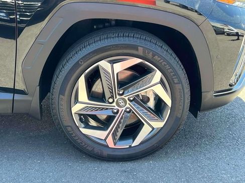 Certified 2023 Hyundai Tucson Limited AWD/4WD image 8
