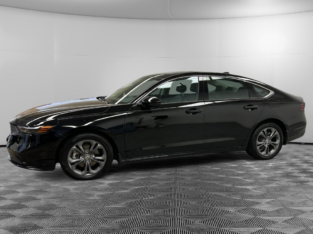 Used 2025 Honda Accord EX-L image 2