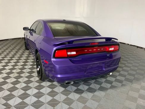 Used 2014 Dodge Charger R/T w/ Wheels & Tunes Group RWD image 9
