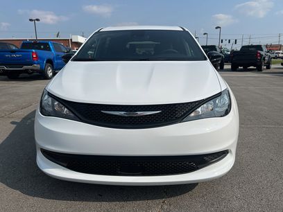 New 2025 Chrysler Voyager LX