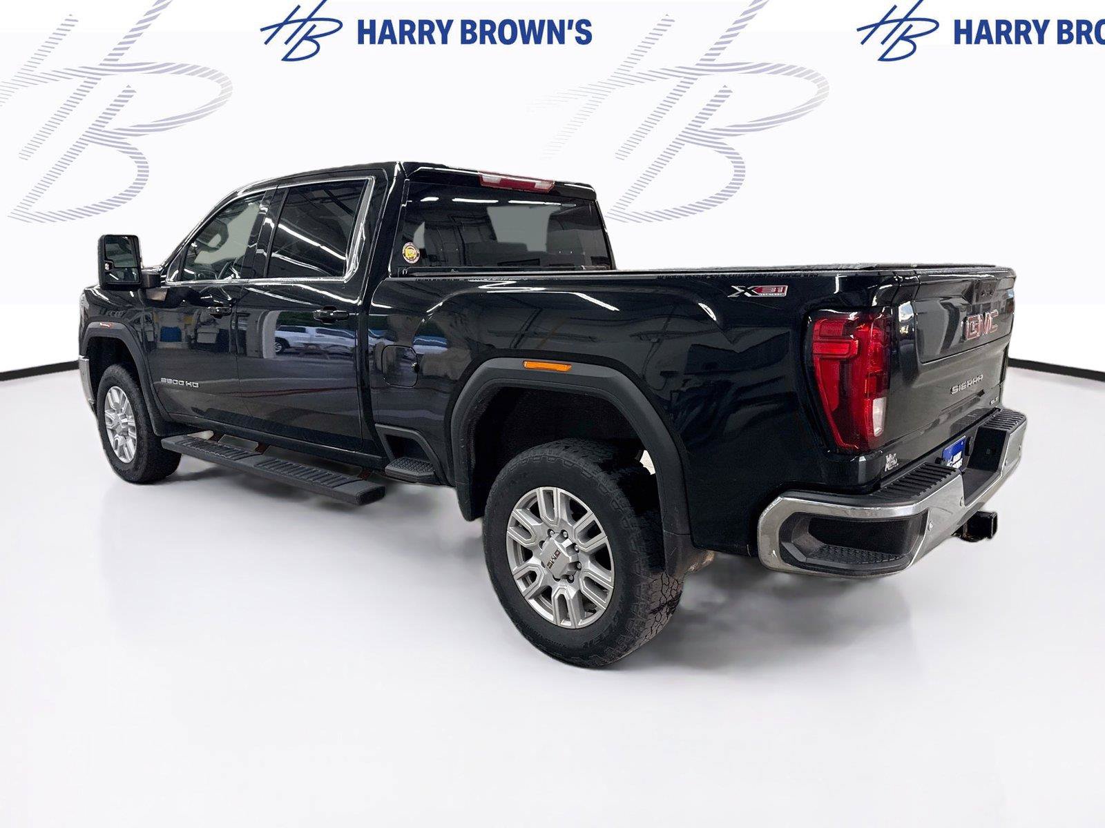 Used 2022 GMC Sierra 3500 SLE w/ SLE Value Package AWD/4WD image 2