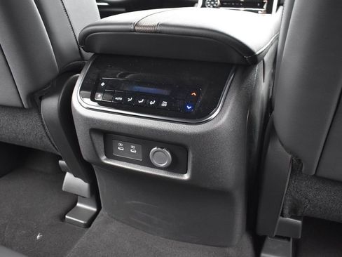 New 2025 Nissan Armada SL w/ Convenience Package image 19