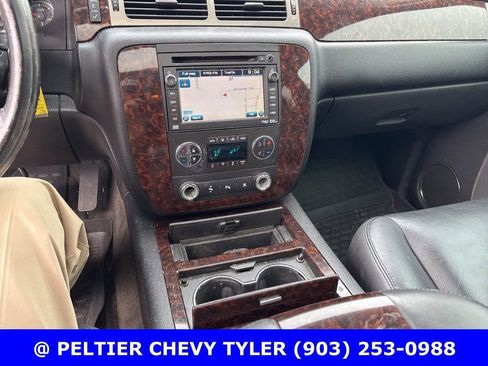 Used 2011 GMC Yukon Denali image 15