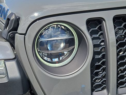 Used 2021 Jeep Wrangler Unlimited Rubicon 4xe w/ Cold Weather Group AWD/4WD image 9