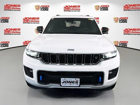 Used 2023 Jeep Grand Cherokee Overland w/ Advanced Protech Group III AWD/4WD image 14