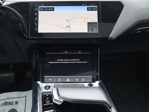 Used 2021 Audi e-tron Premium w/ Convenience Plus Package image 11