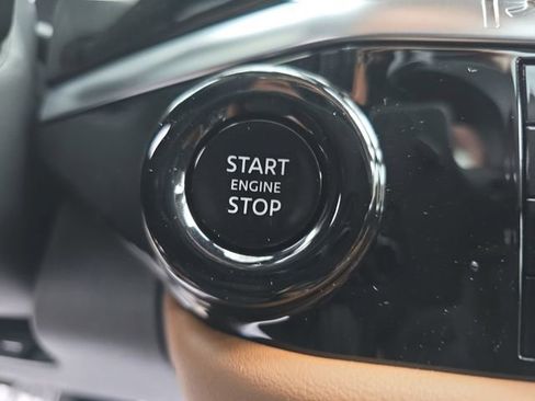 New 2026 Nissan Pathfinder Platinum image 28