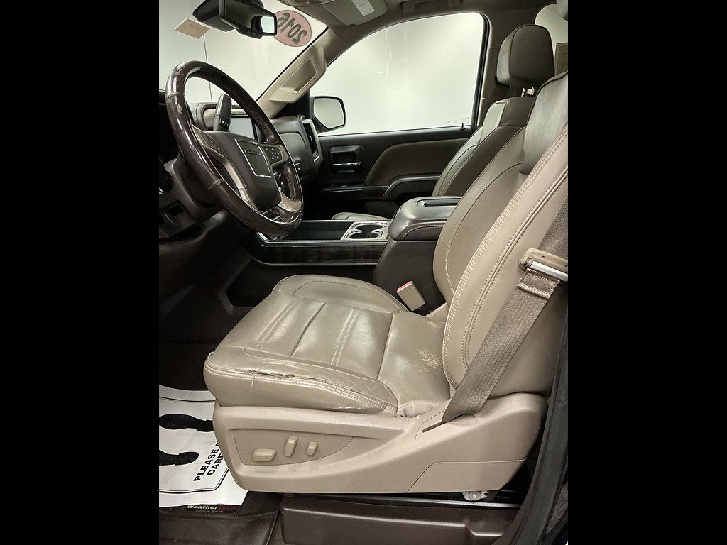 Used 2016 GMC Sierra 2500 Denali w/ Duramax Plus Package AWD/4WD image 10