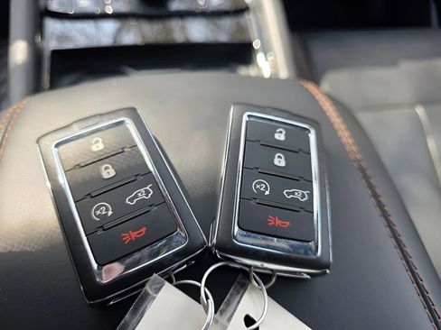 Used 2022 Jeep Grand Cherokee Summit w/ Advanced Protech Group IV image 35