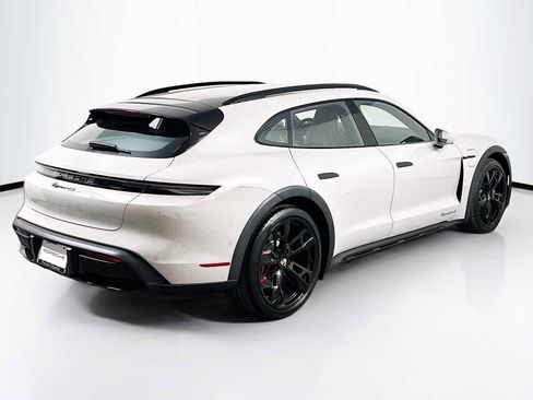 New 2025 Porsche Taycan 4S image 9