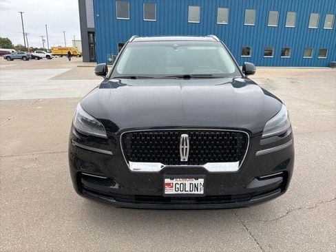Used 2022 Lincoln Aviator Reserve w/ Equipment Group 201A AWD/4WD image 2