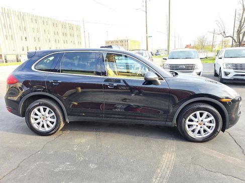 Used 2013 Porsche Cayenne image 8