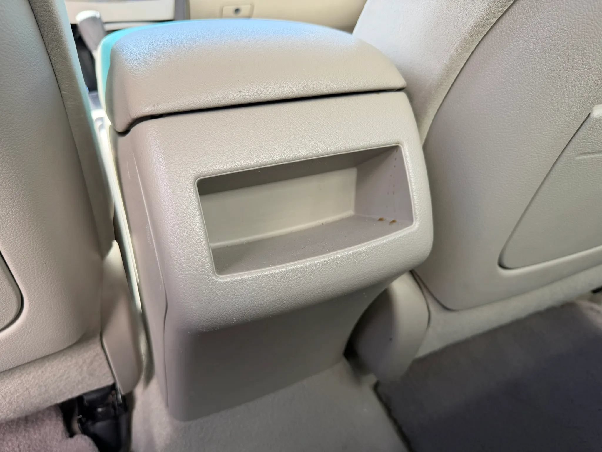 Used 2011 Toyota Camry LE FWD image 52