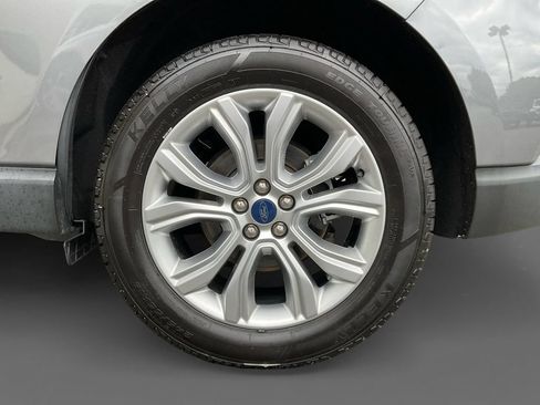 Used 2021 Ford Edge Titanium w/ Cargo Accessory Package FWD image 8