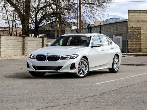 New 2026 BMW 330i xDrive Sedan w/ Premium Package image 1