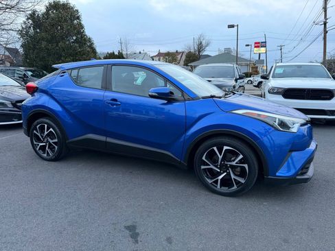 Used 2018 Toyota C-HR XLE image 12