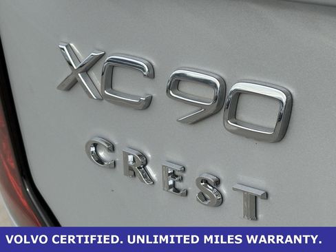 Certified 2025 Volvo XC90 B6 Plus image 11