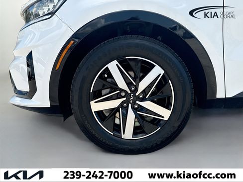 Used 2022 Kia Sorento S image 40