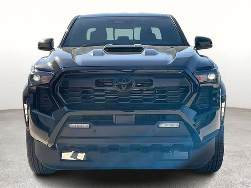 Used 2025 Toyota Tacoma TRD Sport w/ TRD Sport Upgrade Package image 6