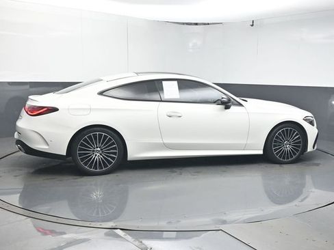Used 2024 Mercedes-Benz CLE 300 4MATIC Coupe image 9