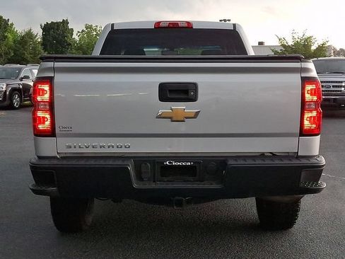 Used 2017 Chevrolet Silverado 1500 W/T w/ WT Convenience Package AWD/4WD image 8