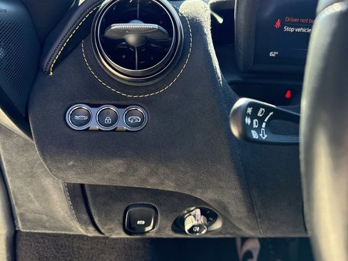 Used 2022 McLaren 720S Luxury image 18