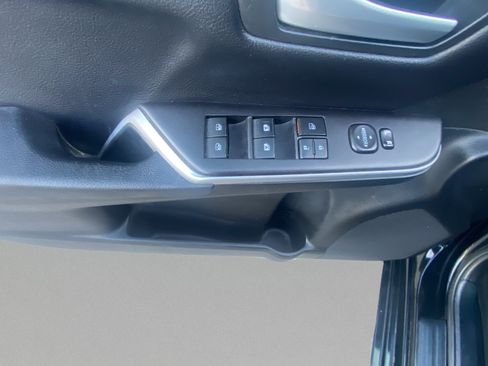 Used 2017 Toyota Camry SE w/ Moonroof Package FWD image 11