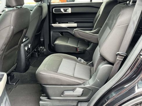 Used 2022 Ford Explorer XLT RWD image 15