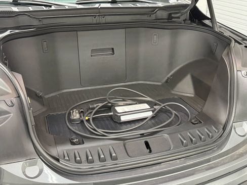 Used 2023 Ford F150 Lightning Lariat image 50