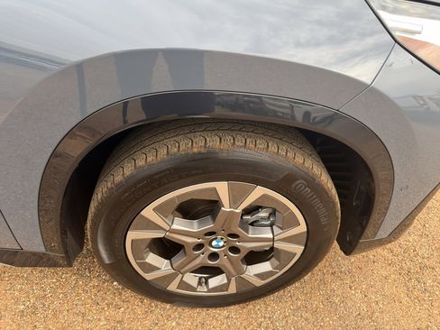 Used 2025 BMW X1 xDrive28i w/ Technology Package image 16