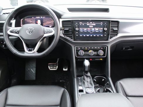 Certified 2023 Volkswagen Atlas Cross Sport SEL R-Line image 21