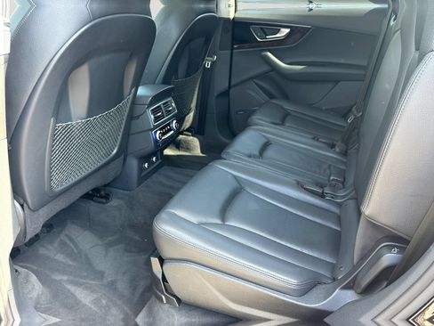 Used 2019 Audi Q7 3.0T Prestige w/ Prestige Package AWD/4WD image 14