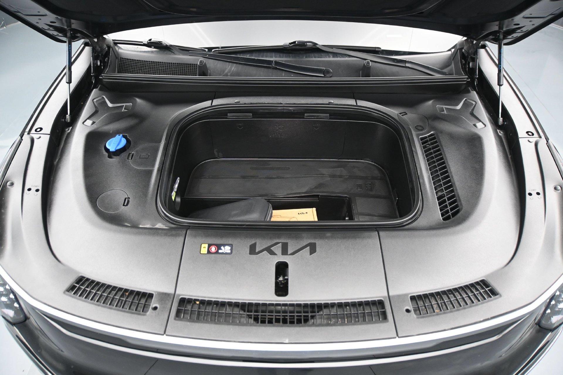Used 2024 Kia EV9 Land AWD/4WD image 28