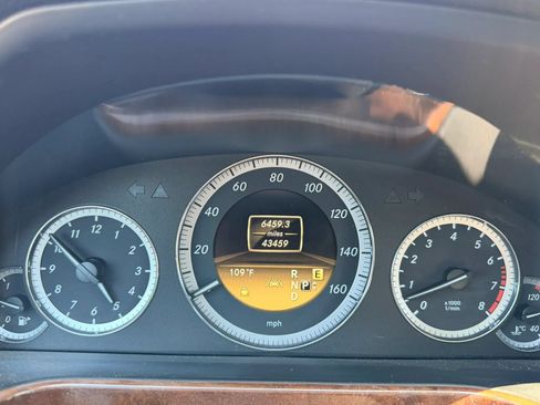 Used 2012 Mercedes-Benz E 350 Sedan image 2