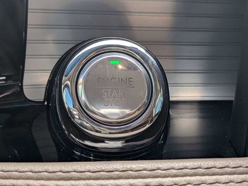 Certified 2020 Lincoln Corsair FWD image 32