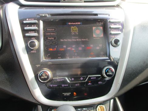 Used 2020 Nissan Murano S w/ Technology Package FWD image 13
