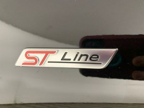 Used 2022 Ford Explorer ST-Line w/ Class IV Trailer Tow Package image 38