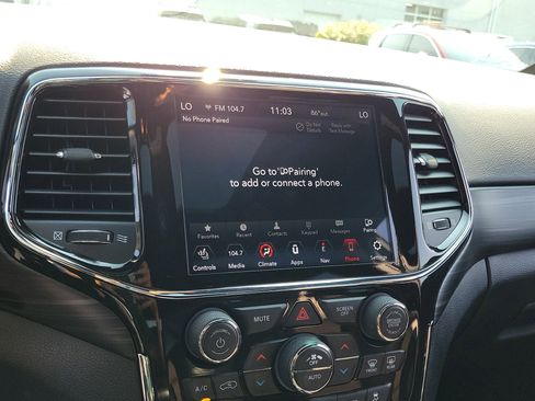 Used 2021 Jeep Grand Cherokee Laredo X image 26