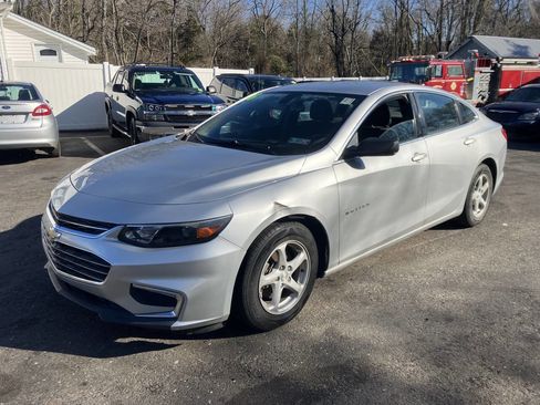 Used 2016 Chevrolet Malibu LS FWD image 3