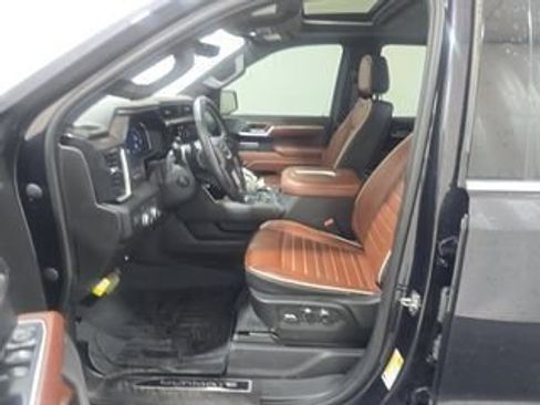 Used 2022 GMC Sierra 1500 Denali Ultimate AWD/4WD image 3