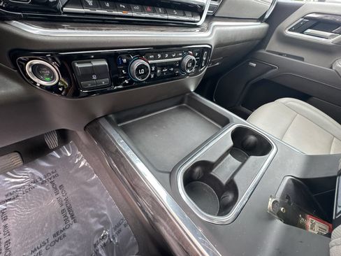 Used 2025 Chevrolet Silverado 2500 LTZ w/ LTZ Premium Package AWD/4WD image 30