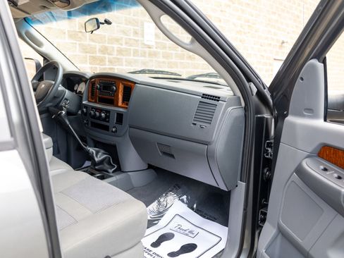 Used 2006 Dodge Ram 3500 Truck SLT AWD/4WD image 29