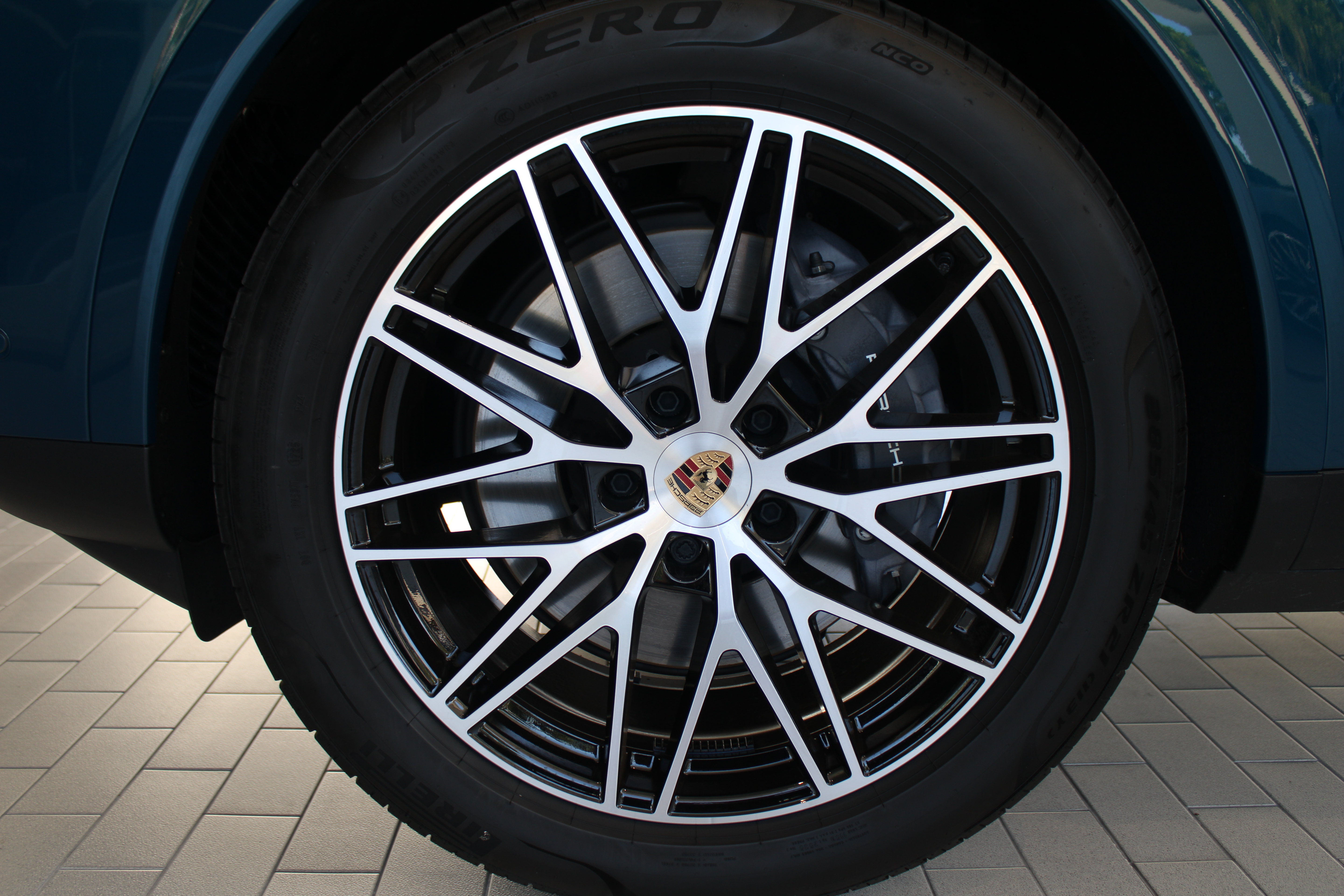 Certified 2026 Porsche Cayenne AWD/4WD image 11