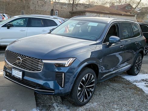 New 2026 Volvo XC90 T8 Plus image 6