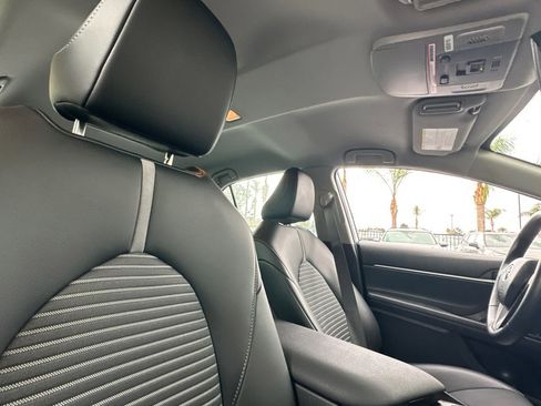 Used 2023 Toyota Camry SE image 17