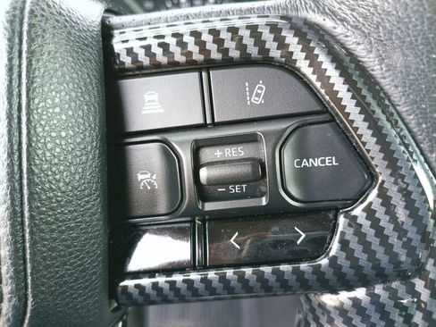 Used 2023 Toyota Tundra Limited AWD/4WD image 18