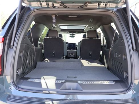New 2026 GMC Yukon AT4 AWD/4WD image 37