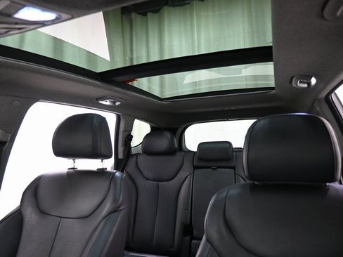 Used 2019 Hyundai Santa Fe AWD image 4