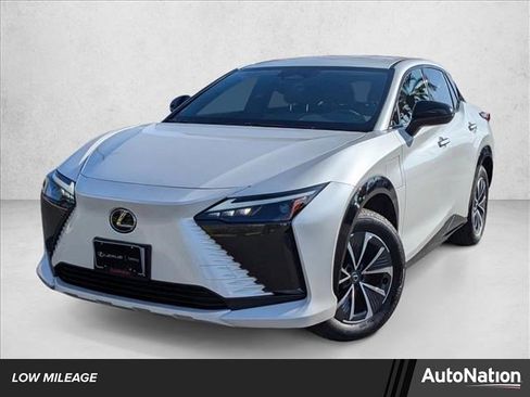 Used 2025 Lexus RZ 300e image 1